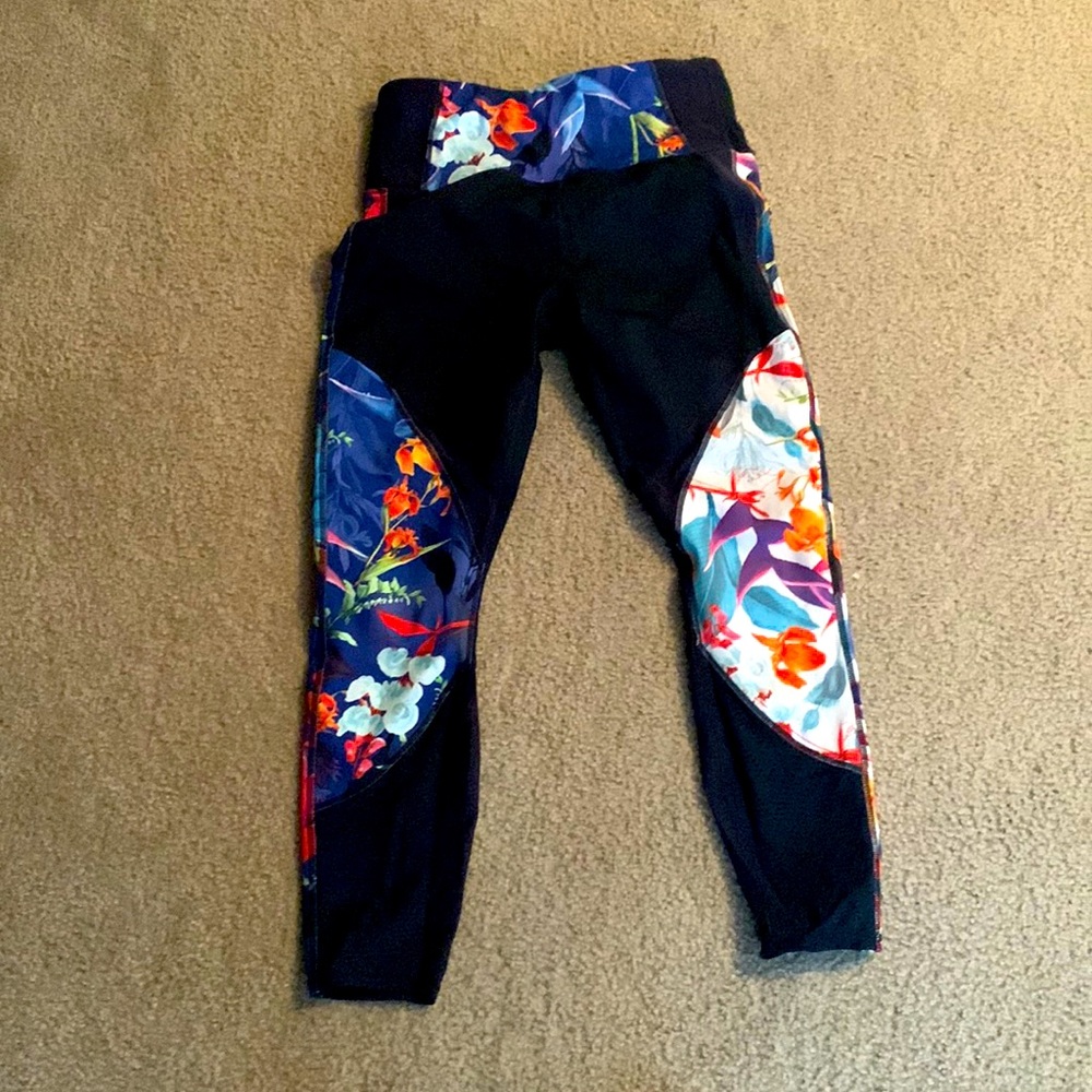 Athleta 7/8 legging. Practically brand new!